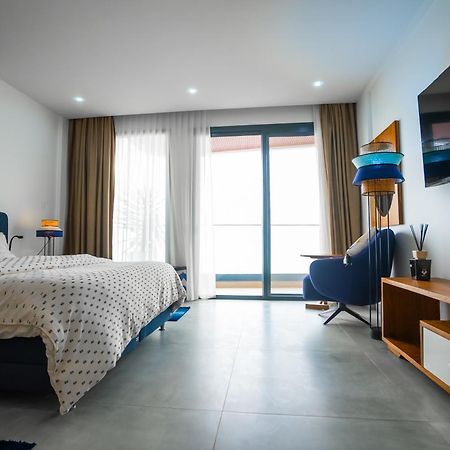 דקר Residence Thea מראה חיצוני תמונה