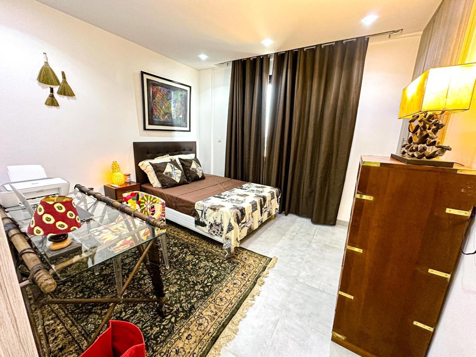 דקר Residence Thea מראה חיצוני תמונה
